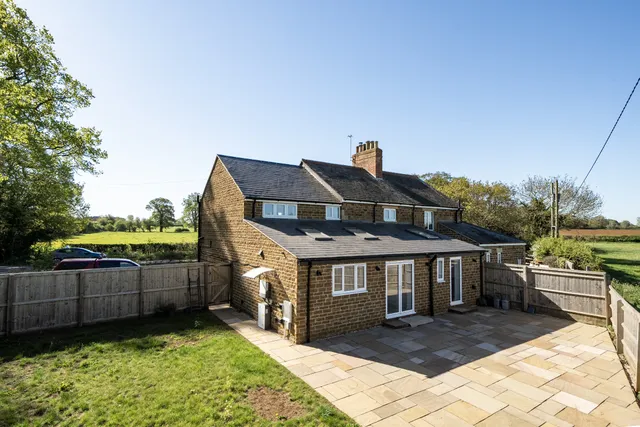 South Newington Road, Bloxham, OX15