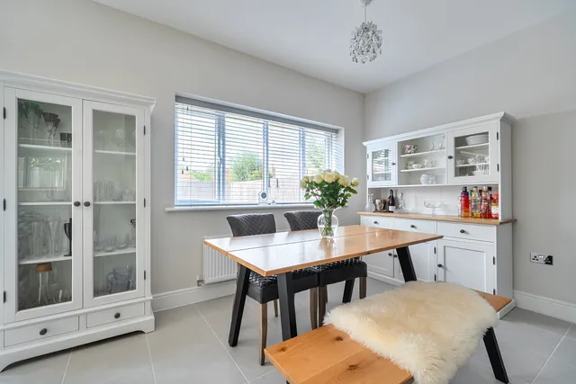 Hoadley Avenue, Burgess Hill, RH15