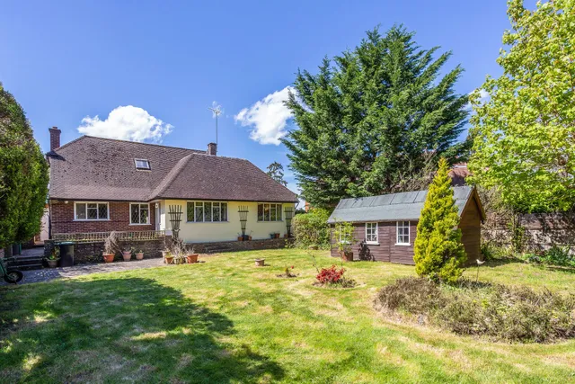 14 Layters Way, Gerrards Cross, SL9