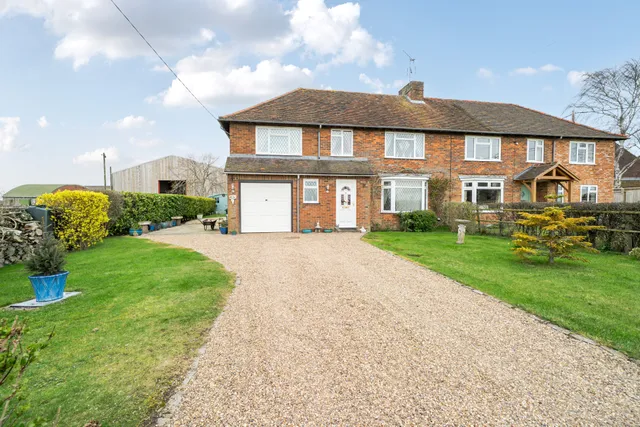 Marsh Lane, Marsh, HP17