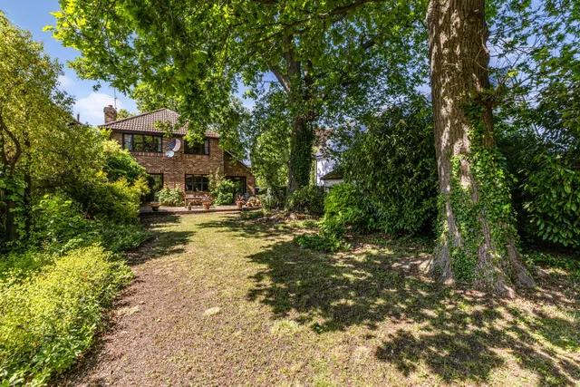 Hatch Lane, Windsor, SL4