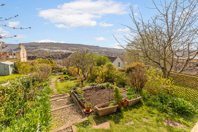 Highbury Place, Bath, BA1