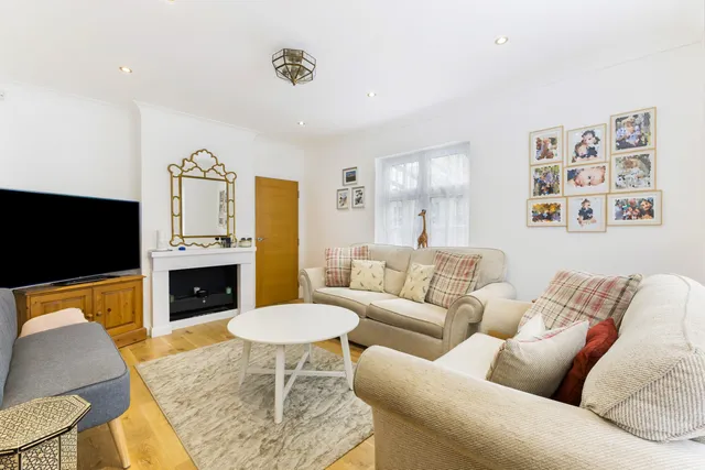 Brookshill Avenue, Harrow, HA3
