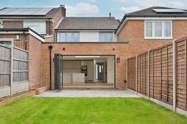 Ox Lane, Harpenden, AL5