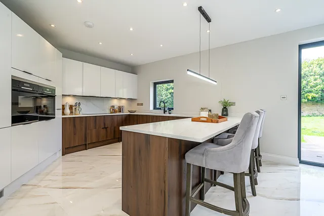 East Close, Ealing, W5