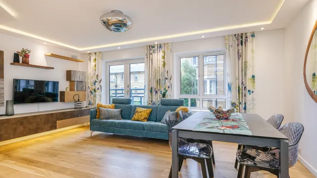 Admiral Walk, London, W9