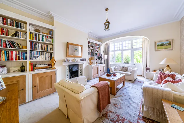 Becmead Avenue, London, SW16