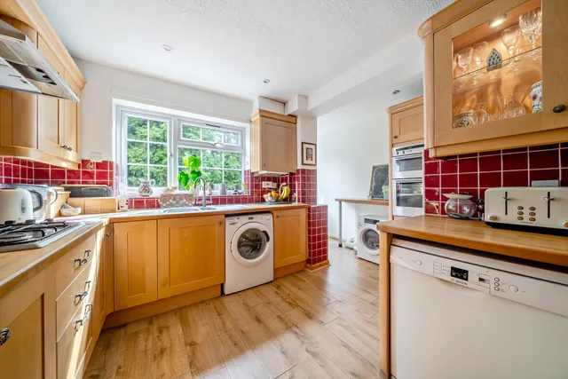Glenhurst Close, Blackwater, GU17
