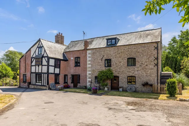 Bondend Road, Upton St. Leonards, Gloucester, GL4