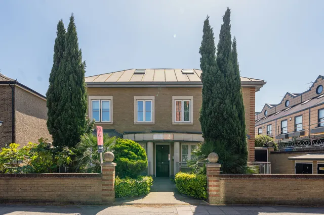 The Grove, Ealing, W5