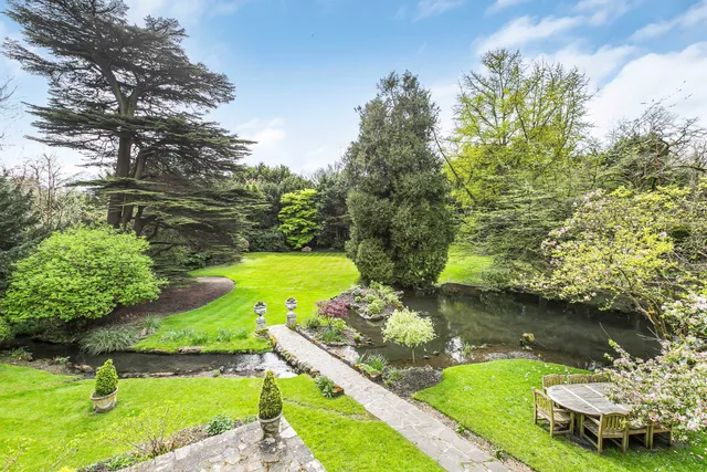 Old Mill Road, Kings Langley, WD4
