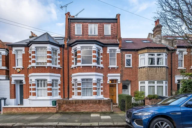 Fielding Road, London, W4