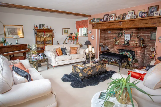 Collinswood Road, Farnham Common, SL2