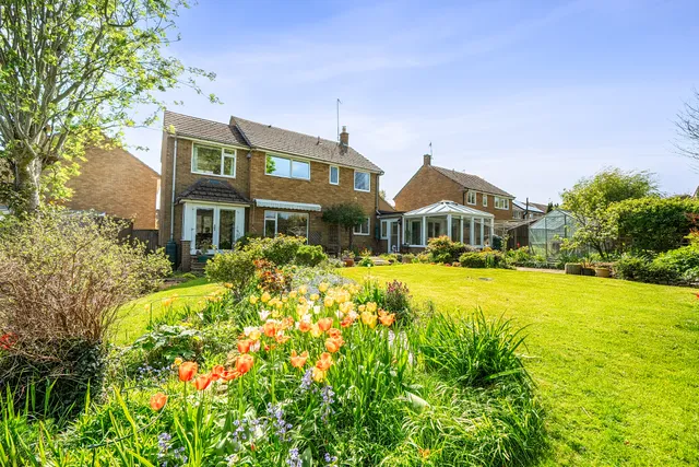 Robins Close, Barford St Michael, OX15
