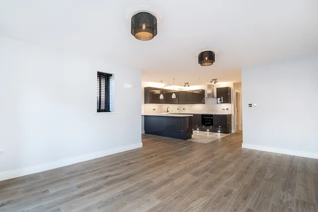 Wycombe End, Beaconsfield, HP9