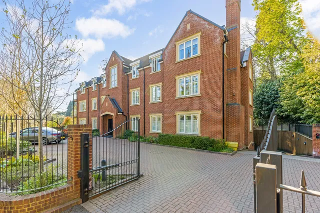 Wells Lane, Ascot, SL5