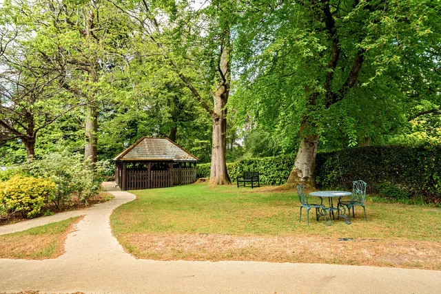 Wood Road, Hindhead, GU26