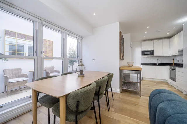 Mount Park Crescent, Ealing, W5