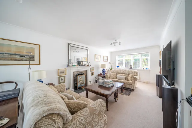 Crecy Gardens, Redbourn, AL3