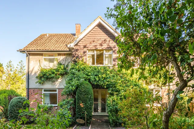 Northcliffe Drive, Totteridge, N20