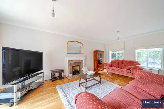 Station Road, Sunningdale, SL5
