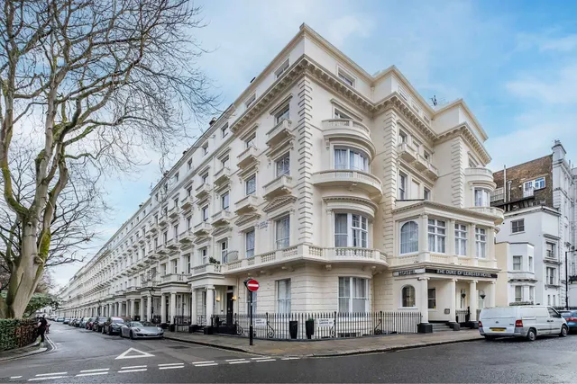 Queens Gardens, London, W2