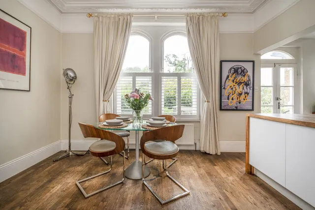 Kings Road, Richmond, TW10