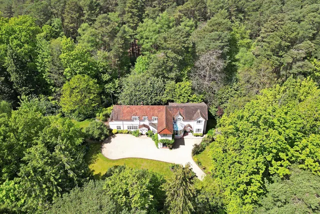 Heathfield Avenue, Sunninghill, SL5