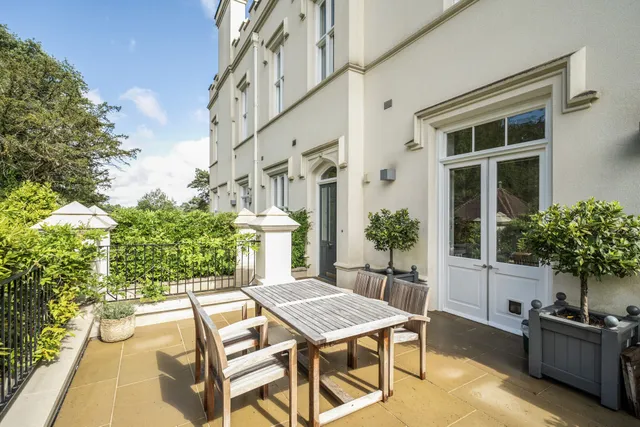 Westcott Road, Dorking, RH4