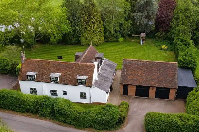 Foxes Lane, North Mymms, AL9