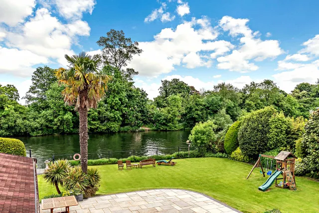 Fishery Road, Bray, SL6