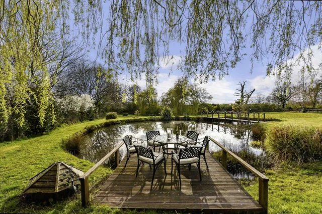 West Chiltington Lane, Billingshurst, RH14