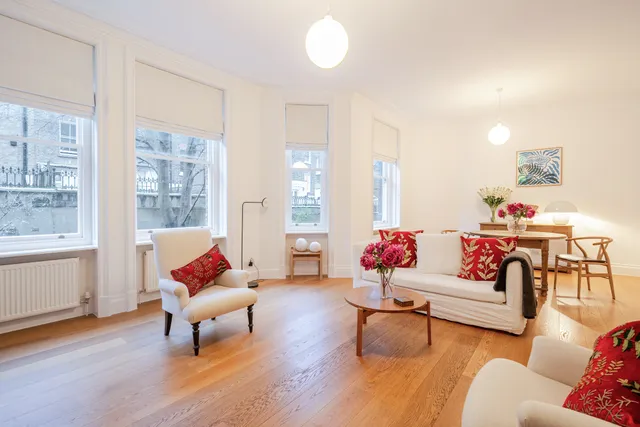 Campden Hill Road, London, W8