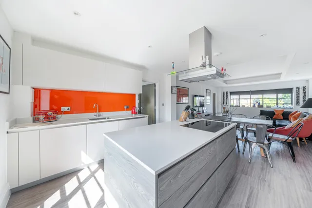 Ware Road, Hertford, SG13