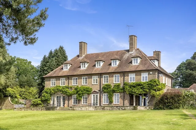 Grouse Road, Horsham, RH13
