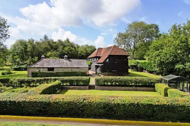Foxhole Lane, Cranbrook, TN18