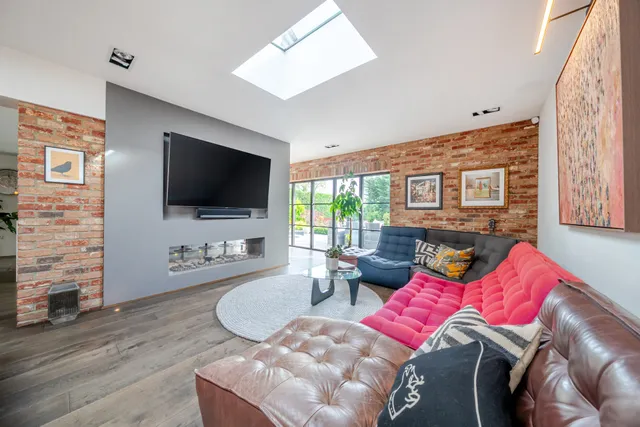 Oast House Lane, Farnham, GU9