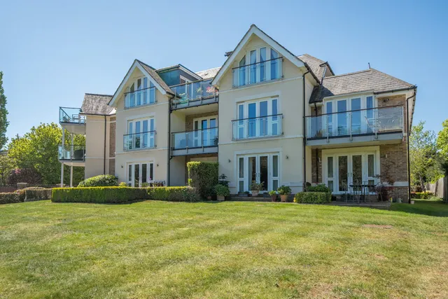Longworth Drive, Maidenhead, SL6