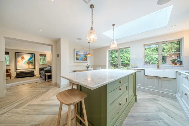 Moat Lane, Prestwood, HP16