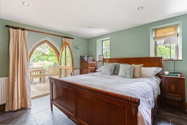New Way, Godalming, GU7