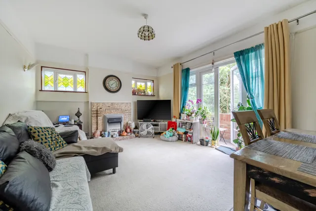 Great North Road, New Barnet, EN5