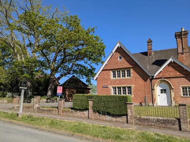 School Hill, Warnham, RH12
