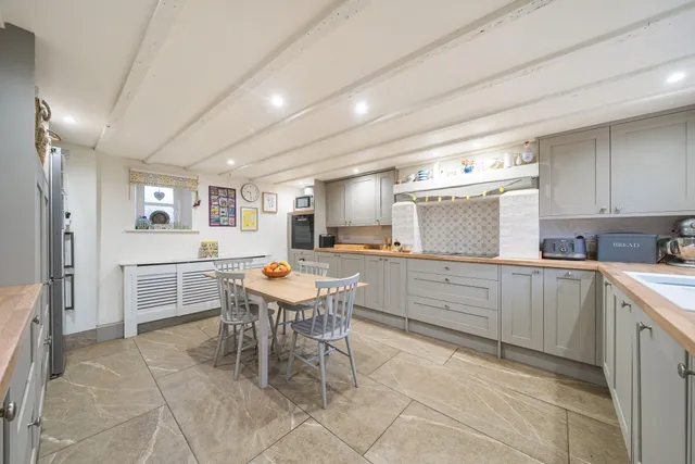 Hill Road, Lower Boddington, NN11
