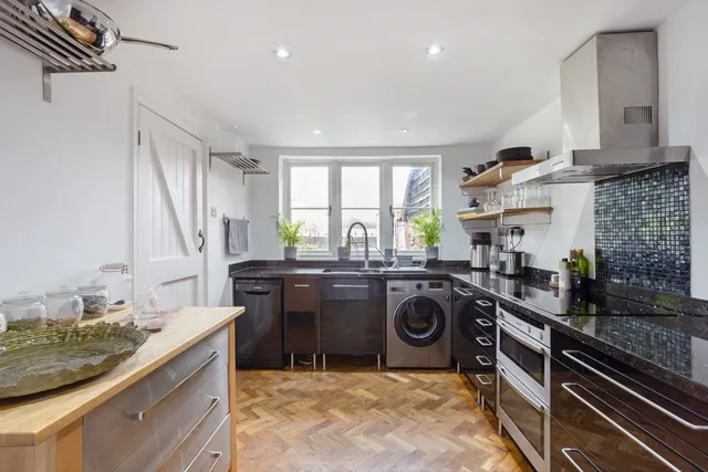 Westhorpe Farm Lane, Marlow, SL7