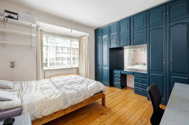 Greenham Road, London, N10