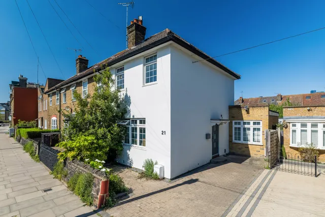 Manchester Road, London, E14