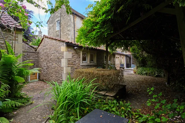 Pickwick, Corsham, SN13