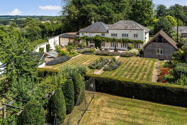 Shalden, Hampshire, GU34