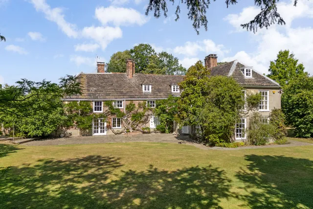 Upper Station Road, Henfield, BN5