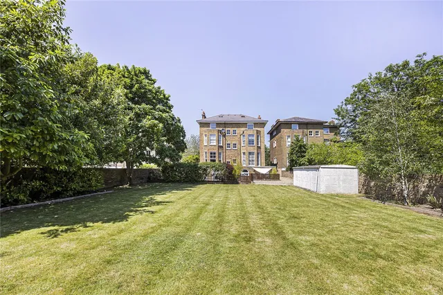 6 St. Johns Park, London, SE3
